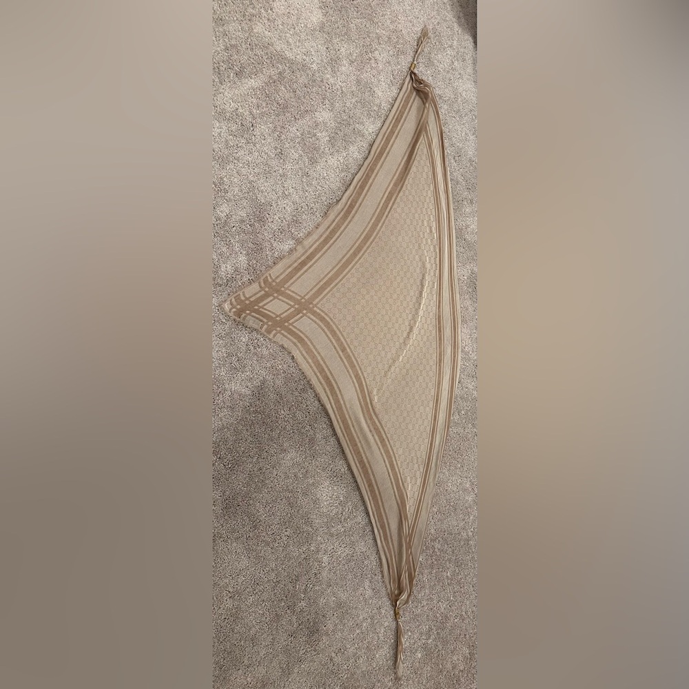 Gucci Elegant Brown Striped Scarf - Picture 6 of 7